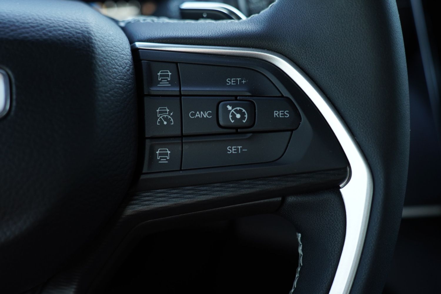 2024 Jeep Grand Cherokee Altitude X photo 22