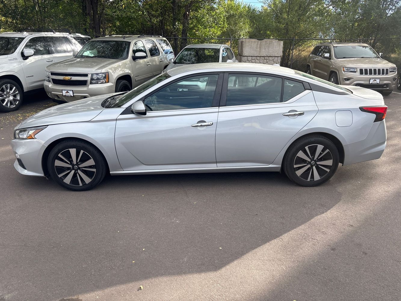 2021 Nissan Altima SV photo 4