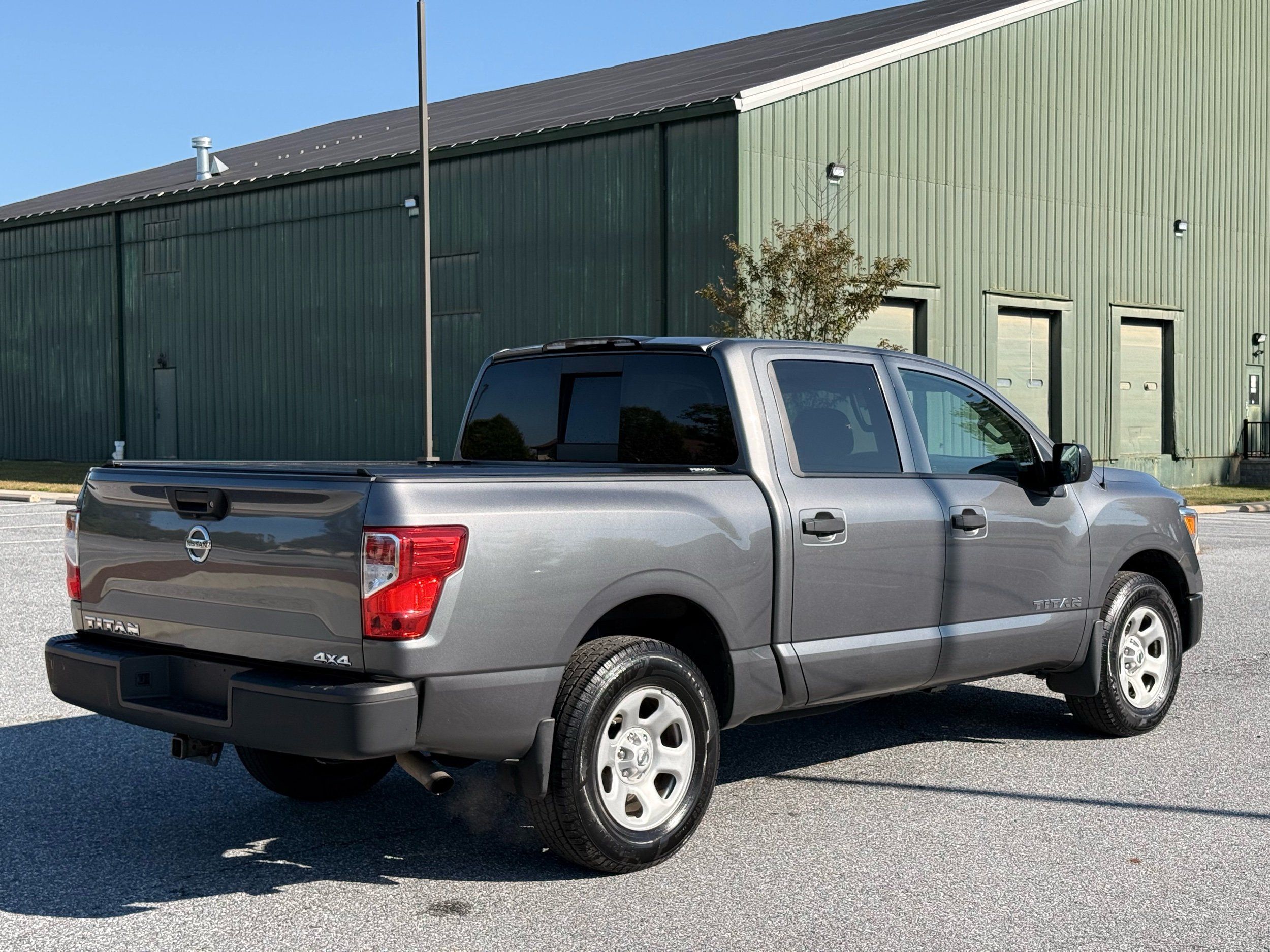 2019 Nissan Titan S photo 7