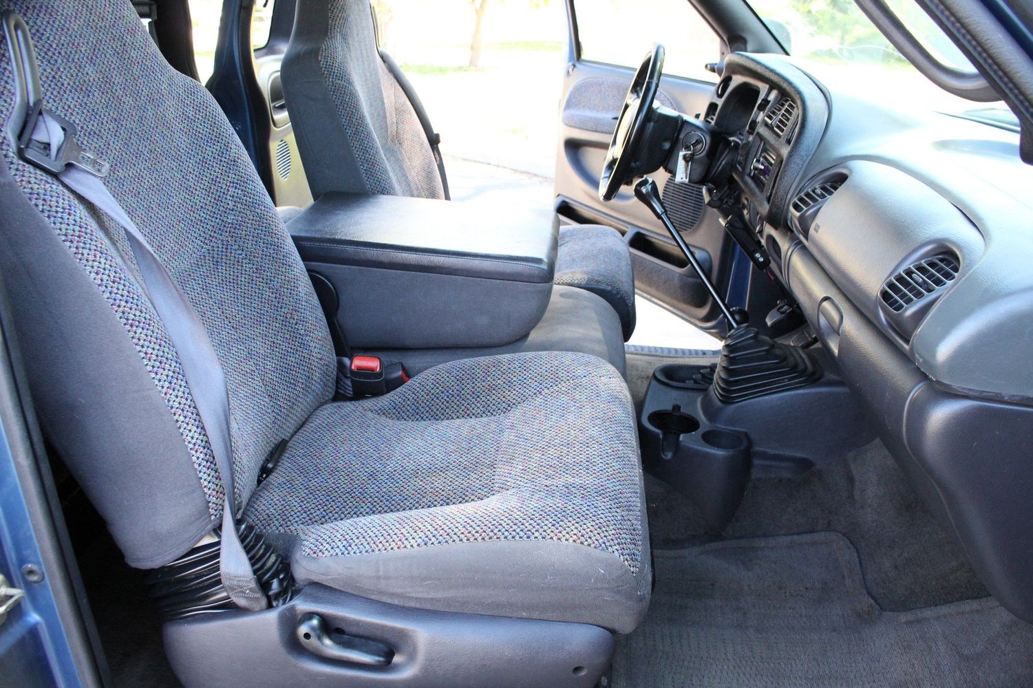 2002 Dodge Ram 2500 SLT Plus | Victory Motors of Colorado