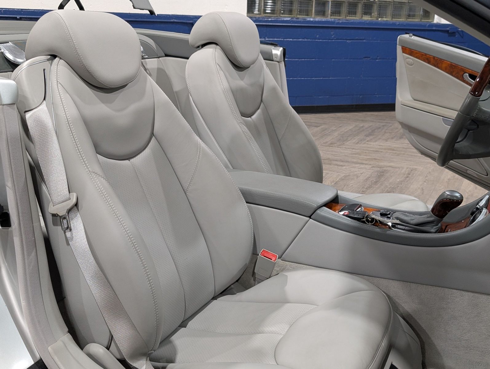 2004 Mercedes-Benz SL 500 77