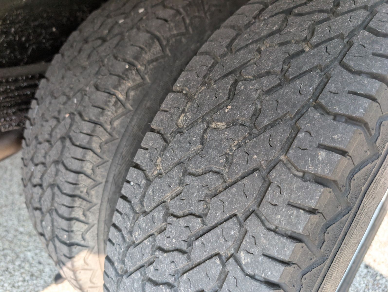 2004 Chevrolet Express Cutaway 36