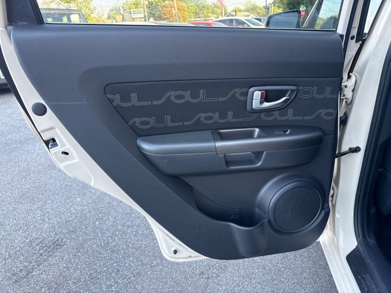 2013 Kia Soul photo 14