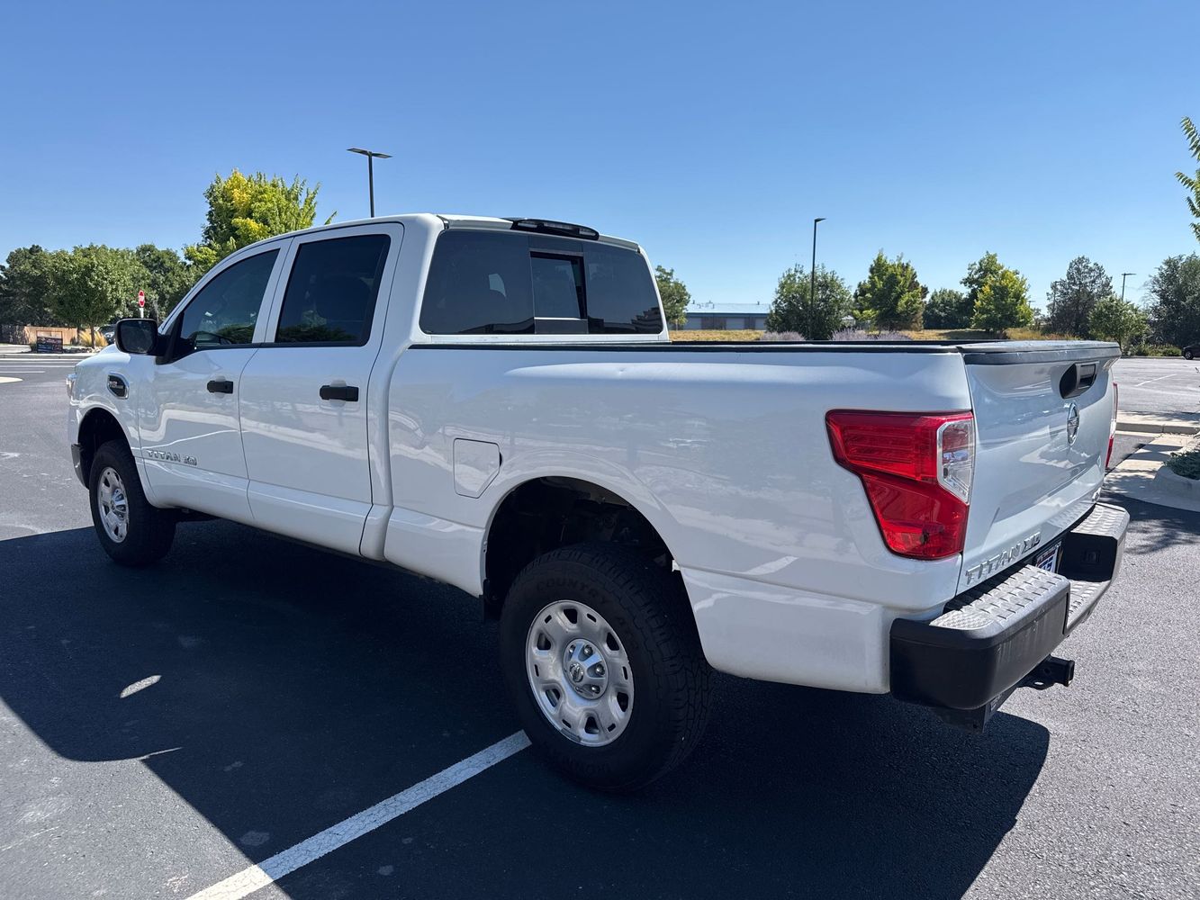 2017 Nissan Titan S photo 2