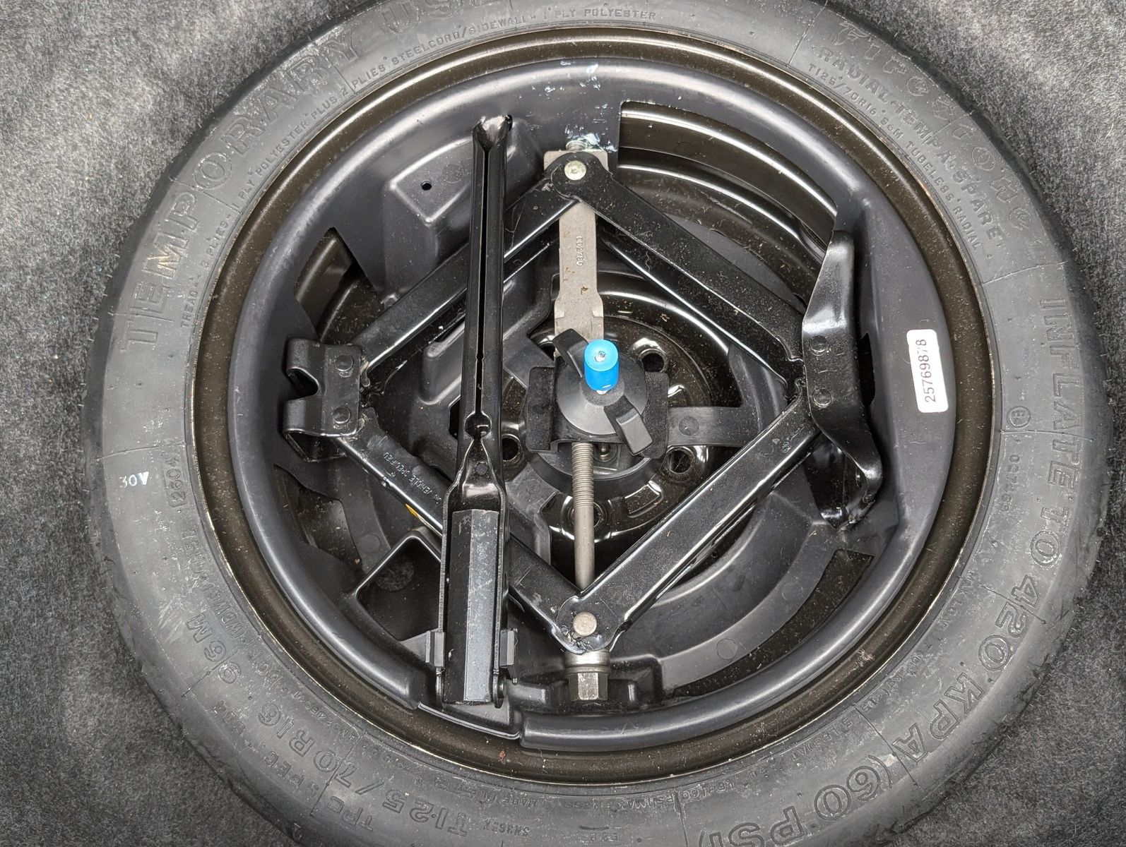 2005 Cadillac DeVille 113