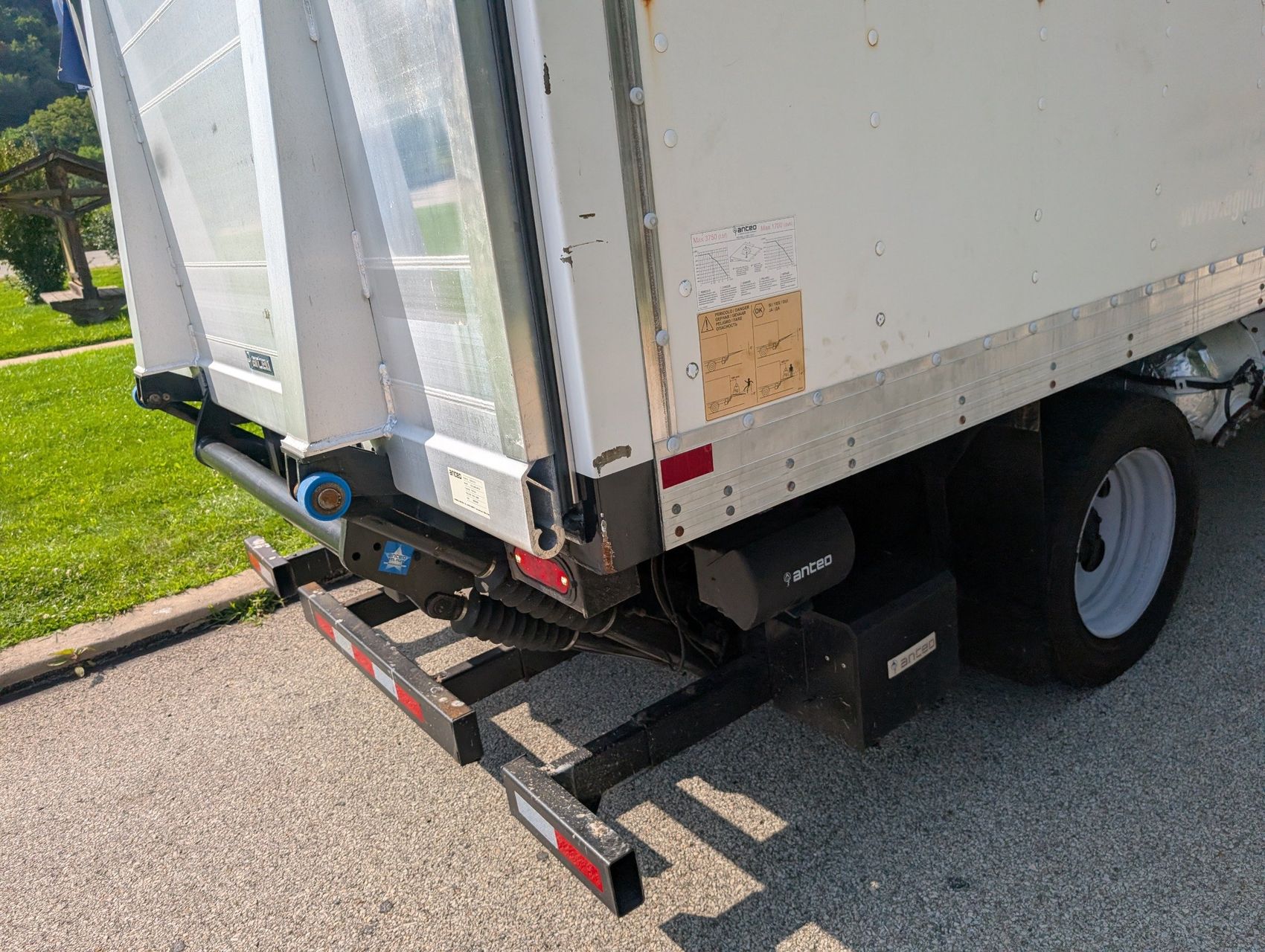 2019 Ford F-550 30