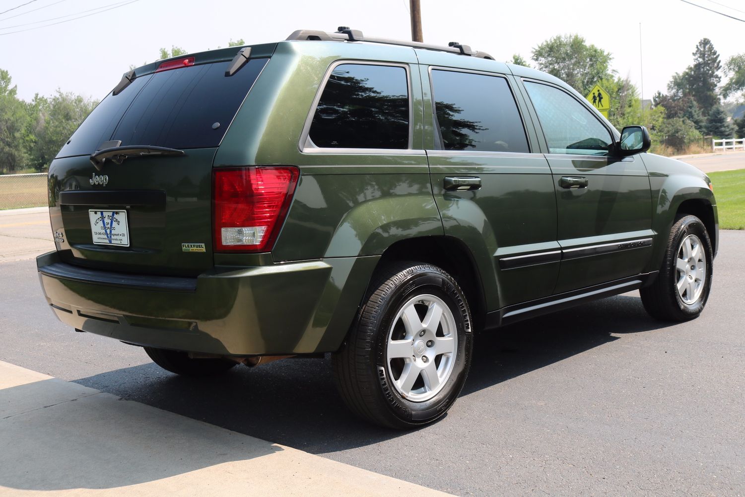 2009 Jeep Grand Cherokee Laredo | Victory Motors of Colorado