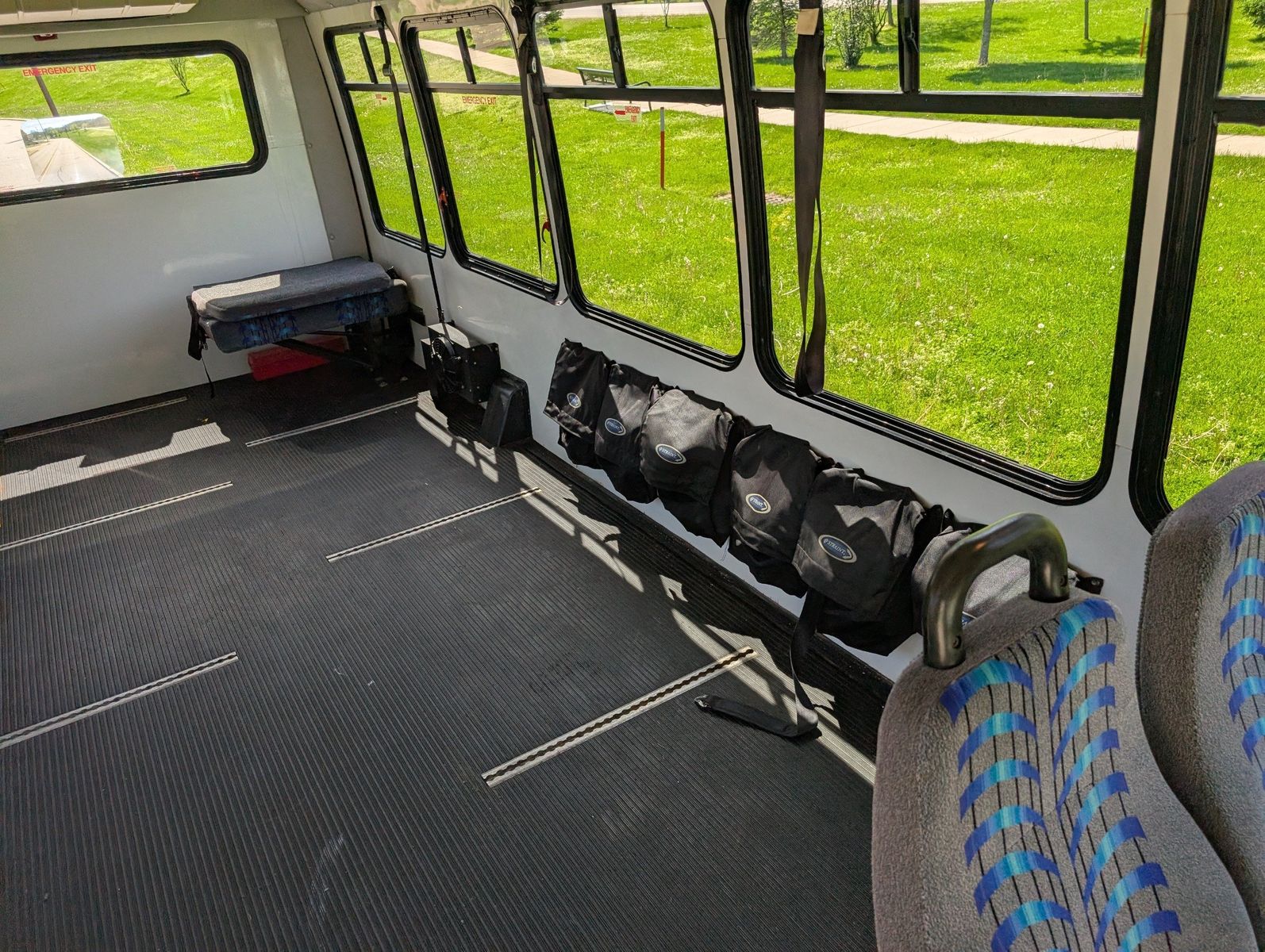 2007 Ford E-450 Cutaway 67