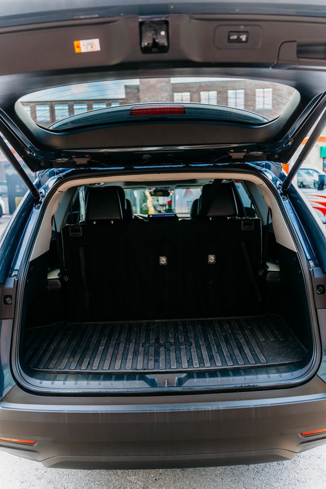 2024 Toyota Highlander Hybrid XLE photo 3