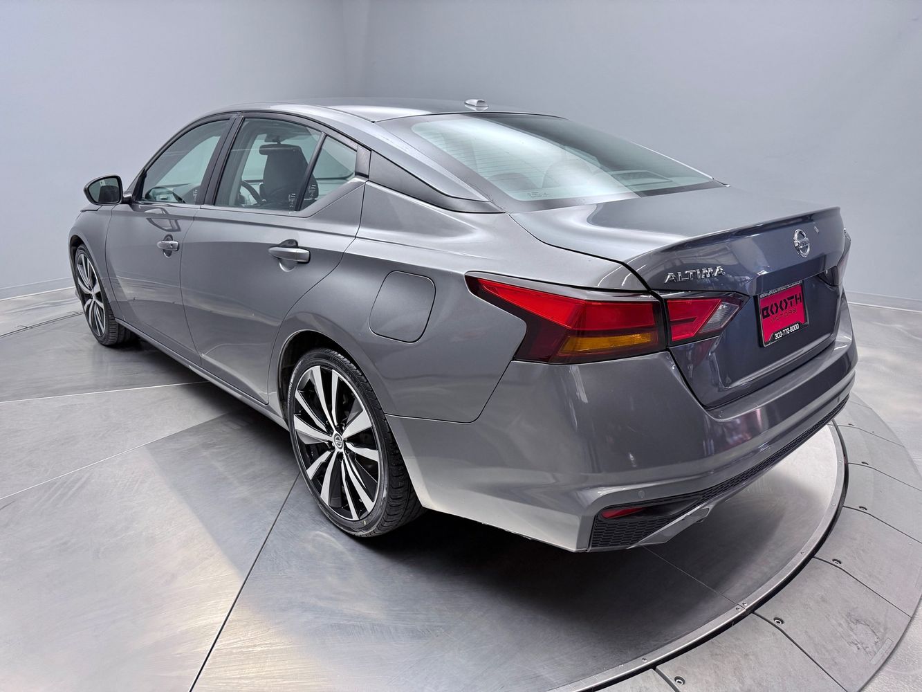 2021 Nissan Altima 2.5 SR photo 7