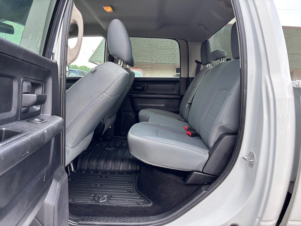 2017 Ram 2500 ST Tradesman photo 22