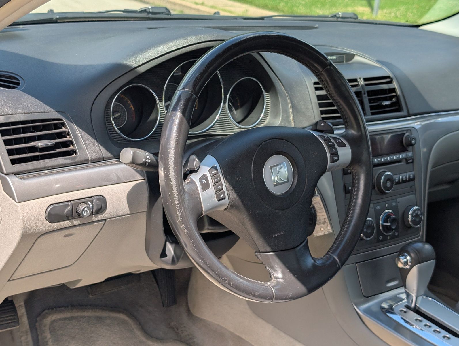 2009 Saturn Aura 39