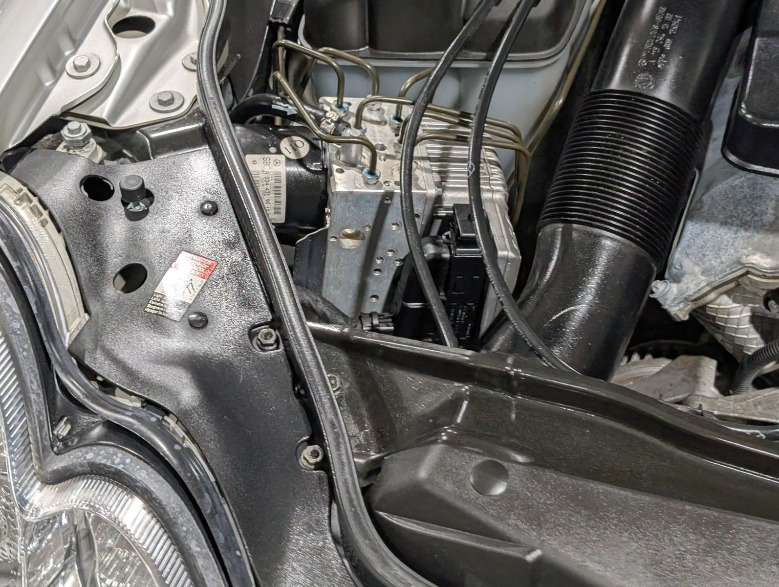 2004 Mercedes-Benz SL 500 68