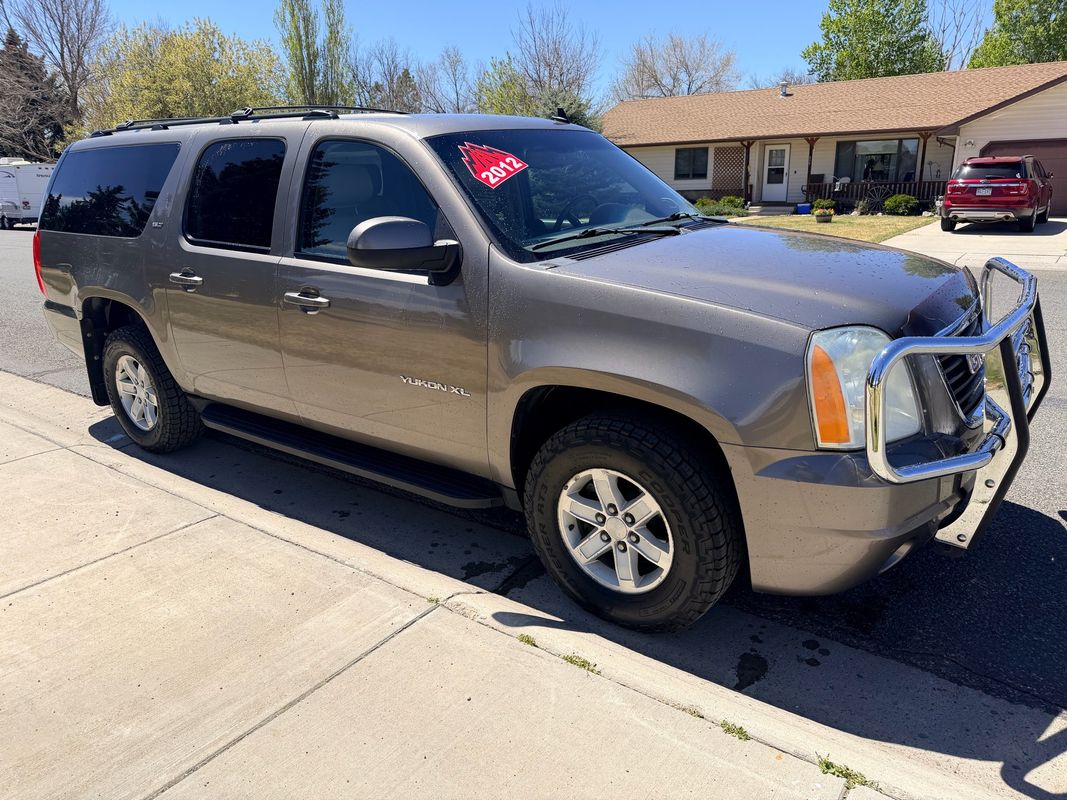 2012 GMC Yukon 4WD 1/2 Ton SLT (4SA)'s photo