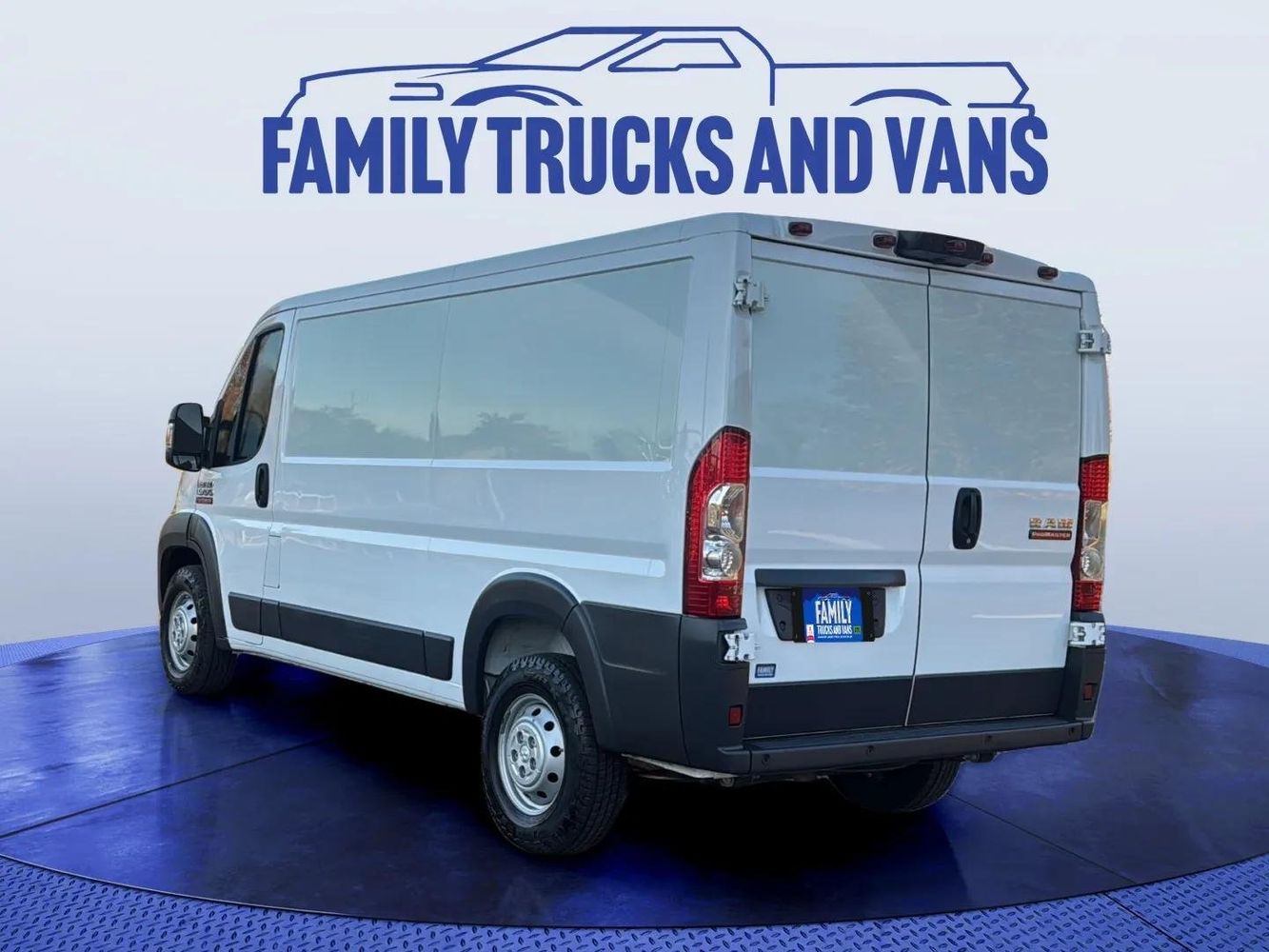 2019 Ram 1500 photo 2