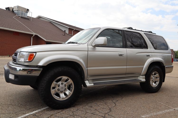 2000 Toyota 4Runner SR5 | Victory Motors of Colorado