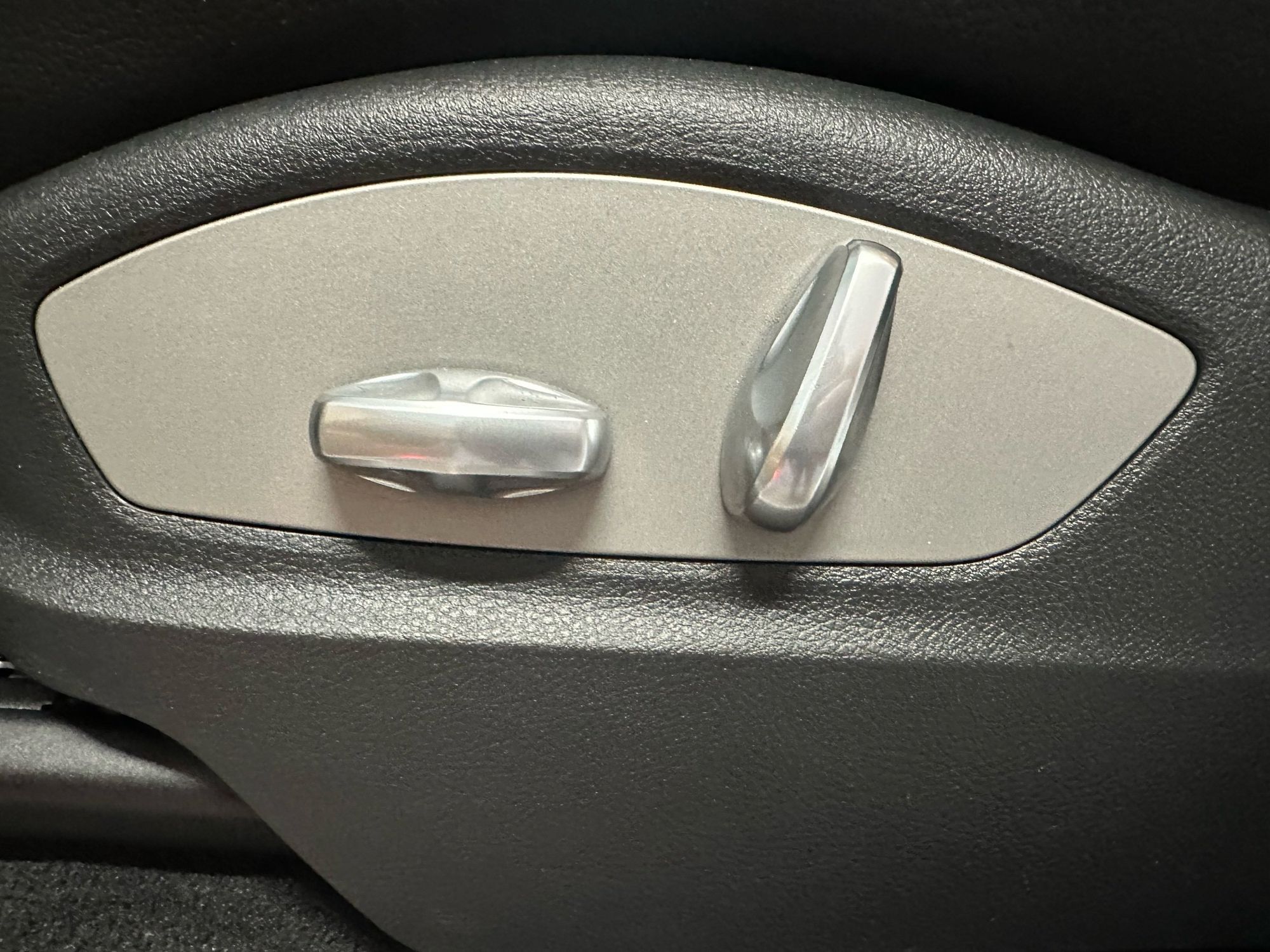 2016 Porsche Cayenne Diesel photo 8