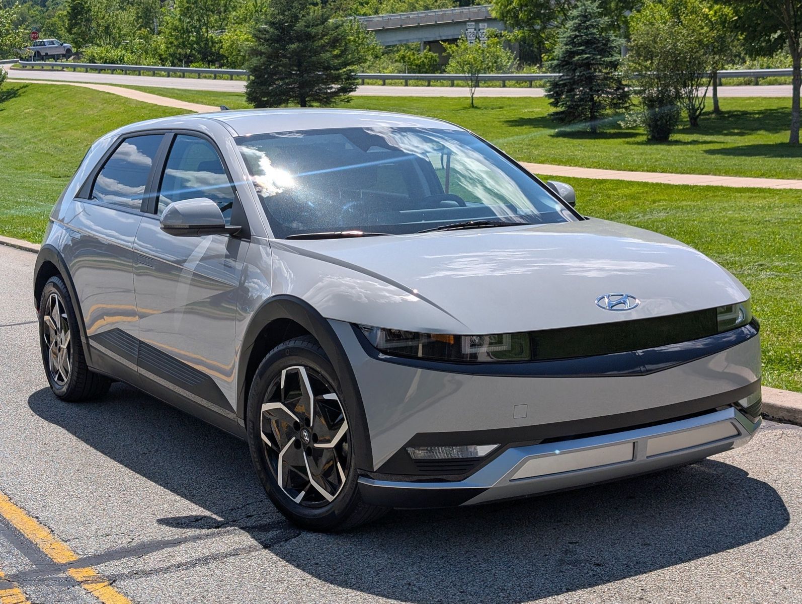 2023 Hyundai IONIQ 5 4