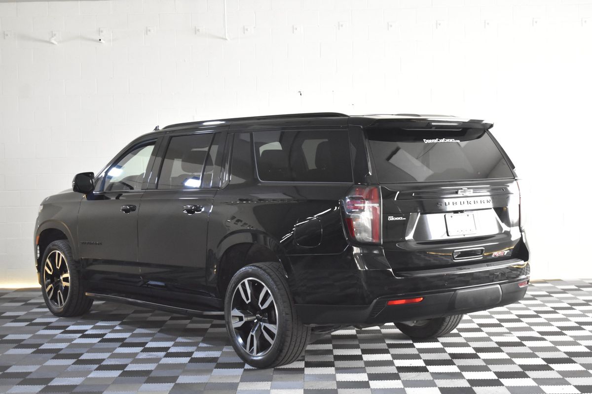 2023 Chevrolet Suburban 4WD RST