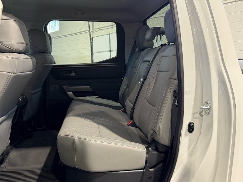 2022 Toyota Tundra SR5, photo 14