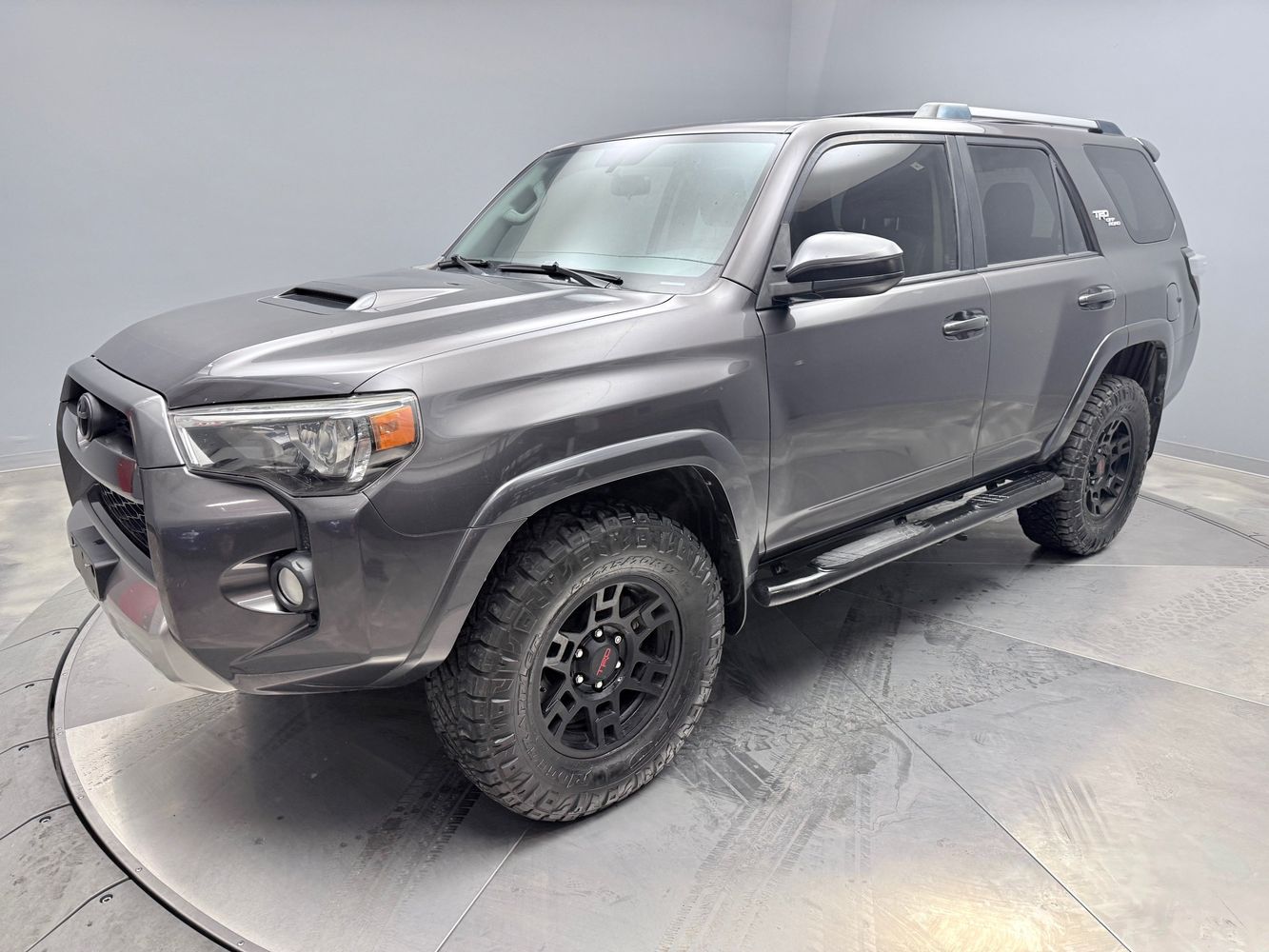 2018 Toyota 4Runner Off-Road's photo