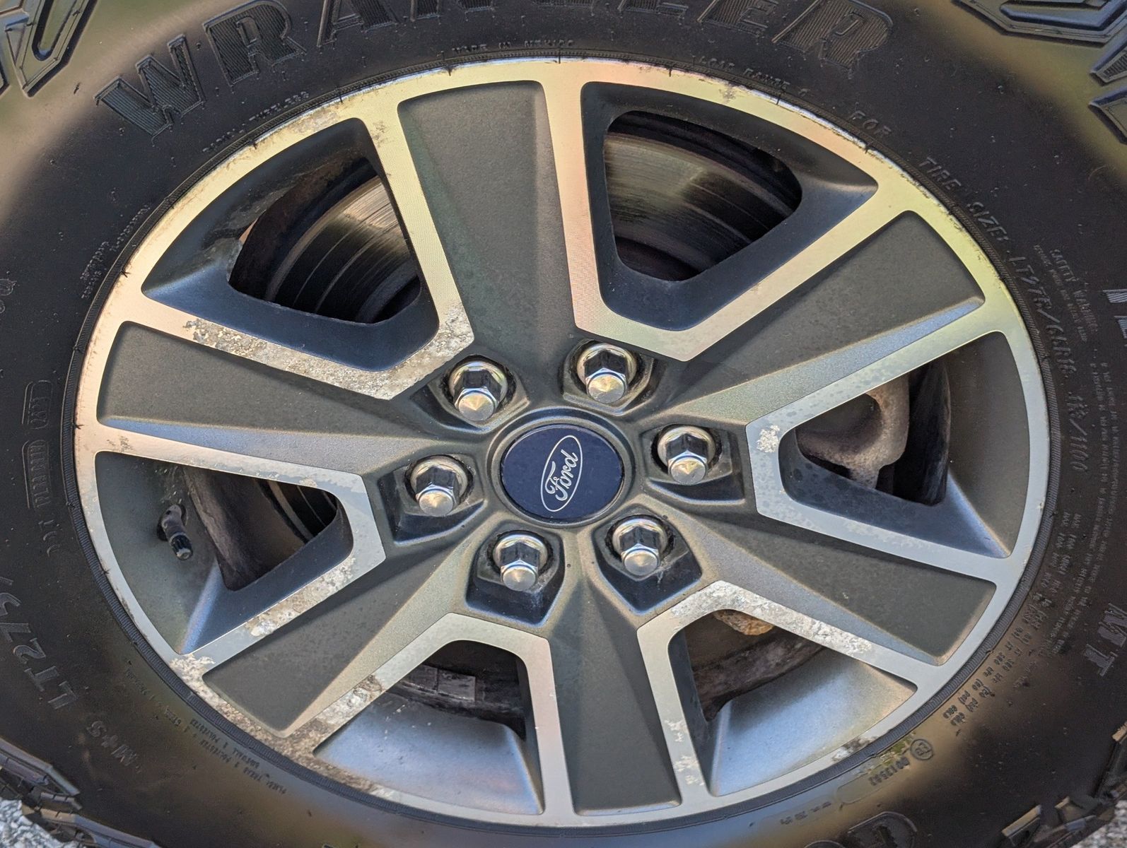 2015 Ford F-150 39