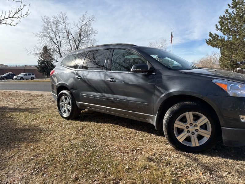 2011 Chevrolet Traverse 1LT photo 6