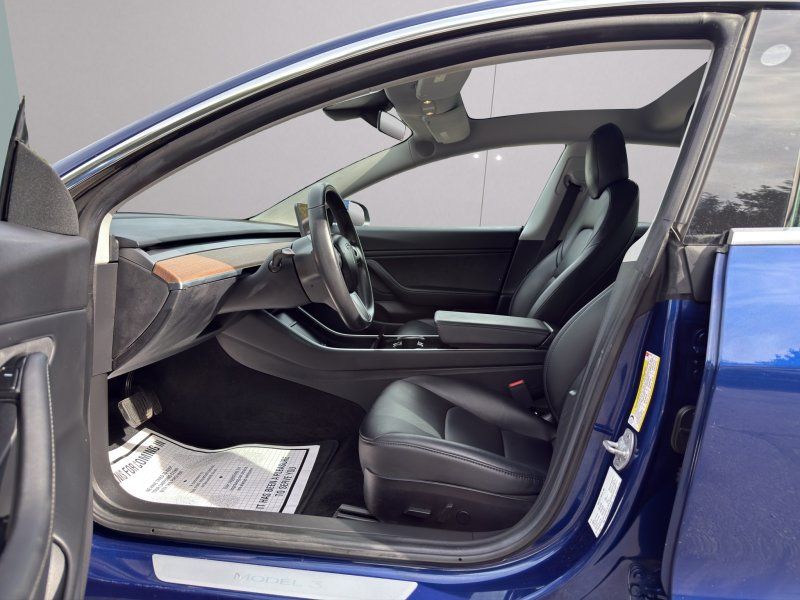 2019 Tesla Model 3 Long Range photo 9