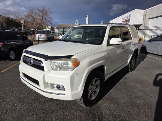 2012 Toyota 4Runner SR5's photo