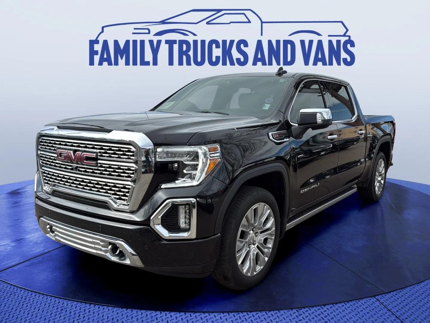 2021 GMC Sierra 4WD Crew Cab Short Box Denali's photo