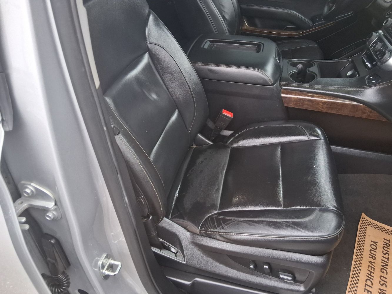 2020 Chevrolet Tahoe LT photo 4