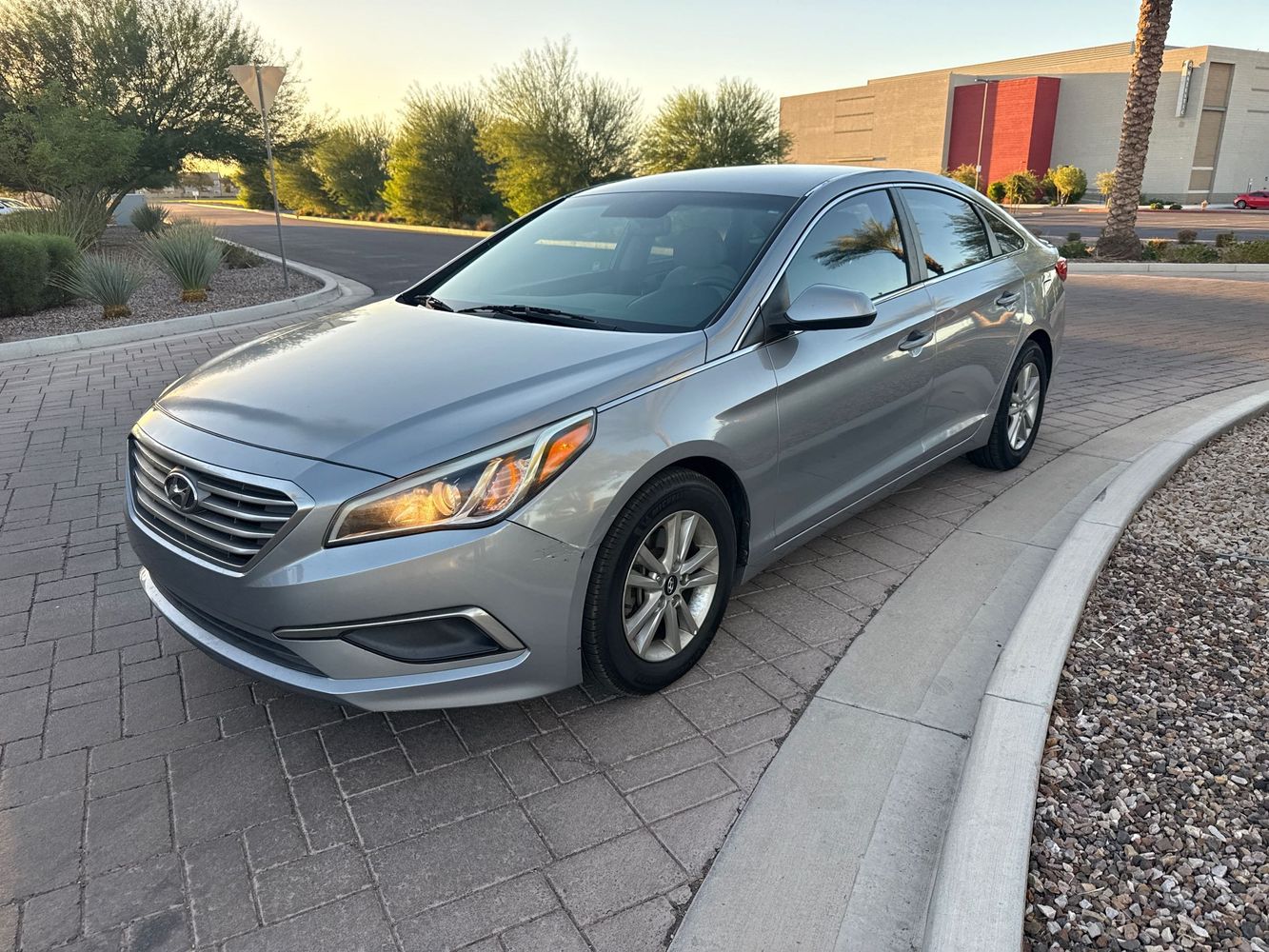 2016 Hyundai Sonata SE photo 6