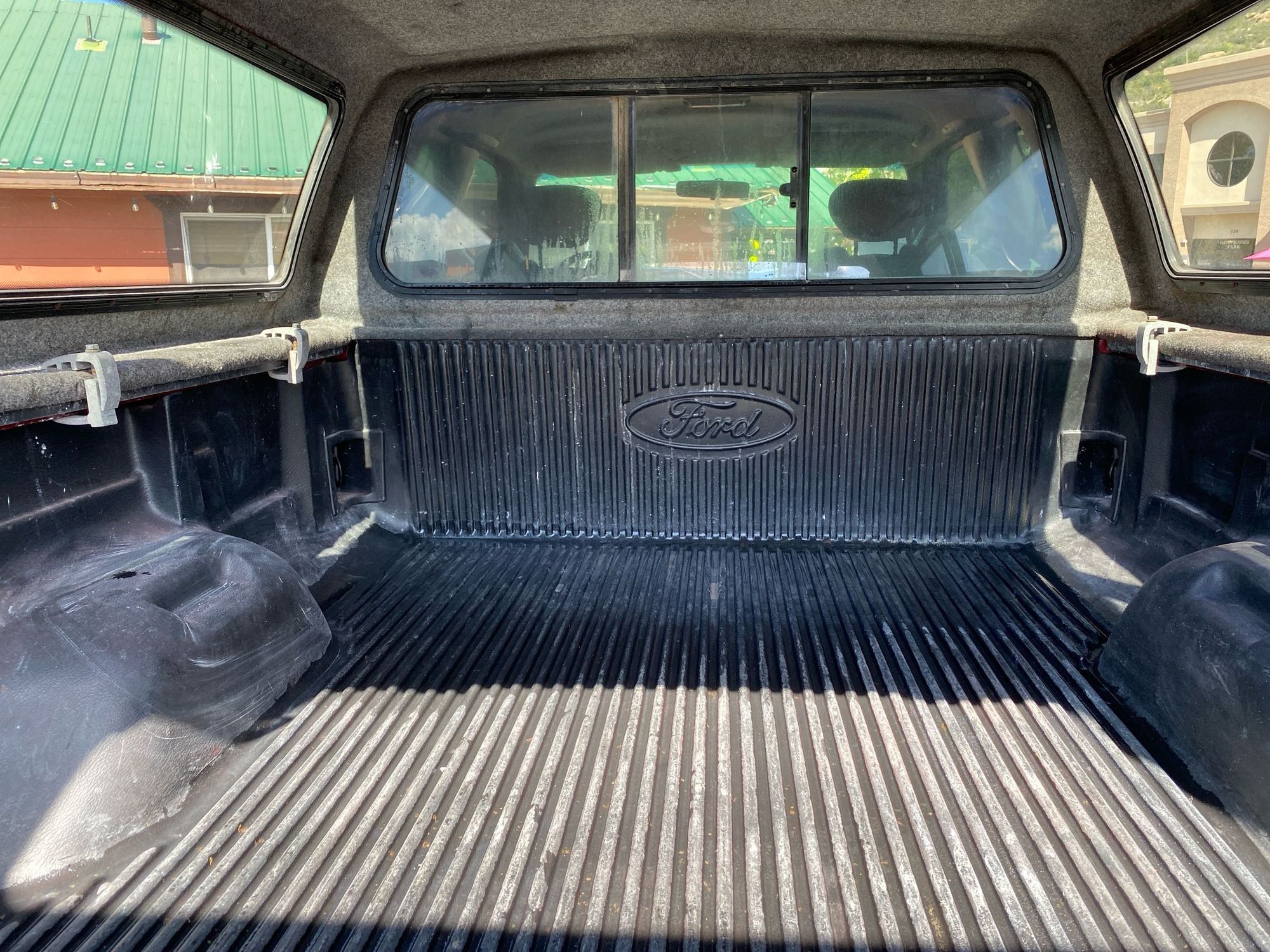 2002 Ford F-250 XLT photo 12