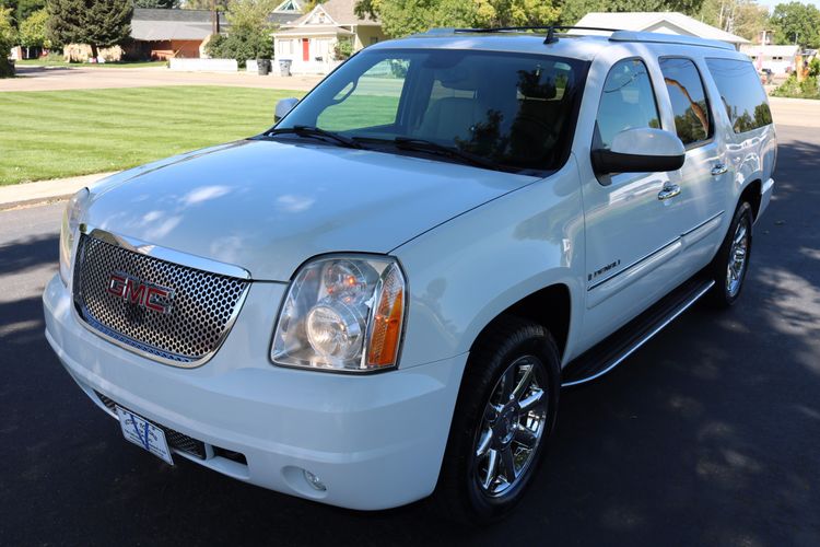 2008 GMC Yukon XL Denali | Victory Motors of Colorado