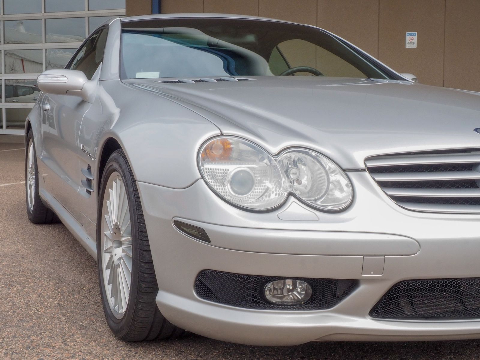 2004 Mercedes-Benz SL-Class 21
