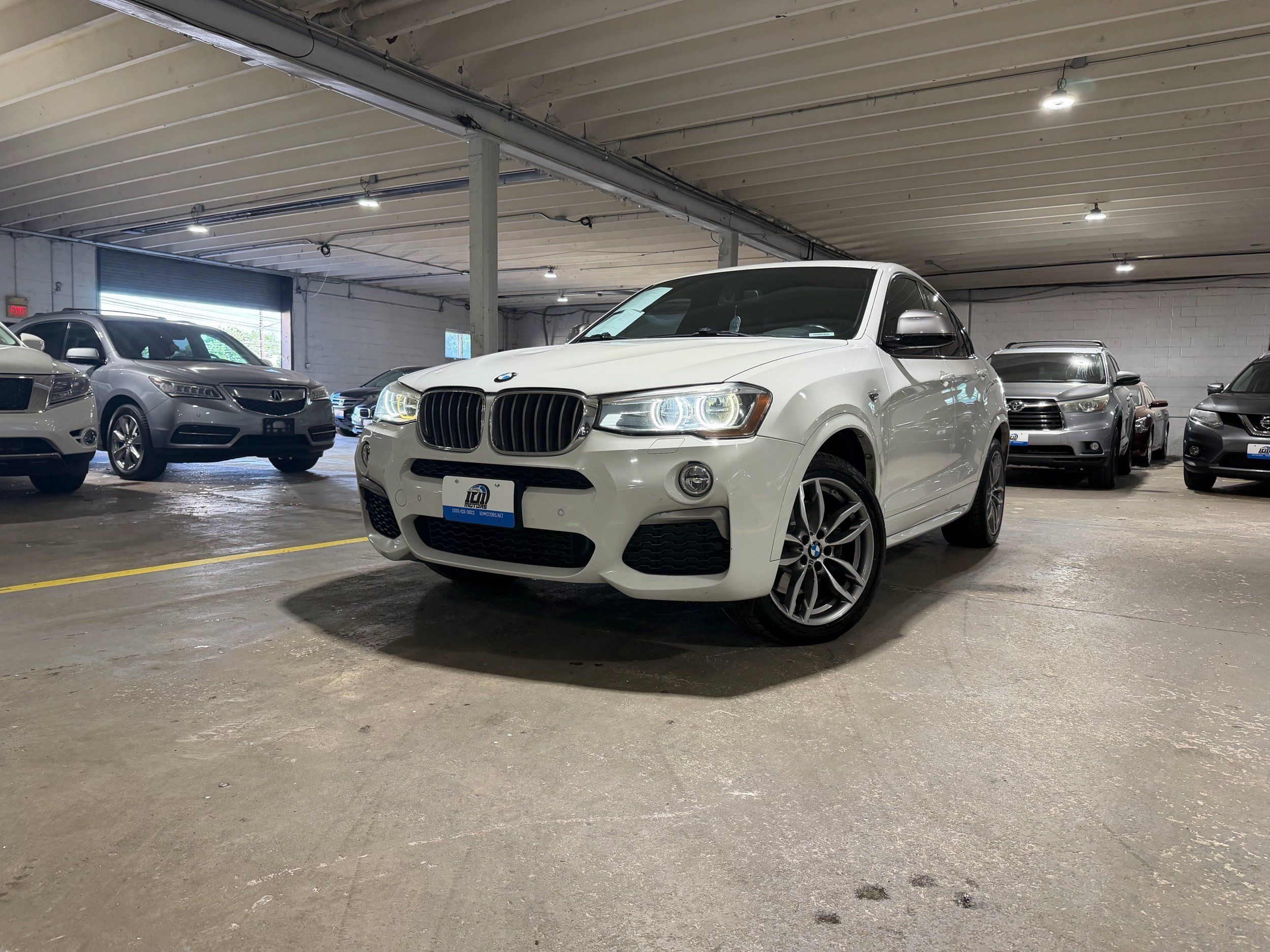 2017 BMW X4 M40i's photo