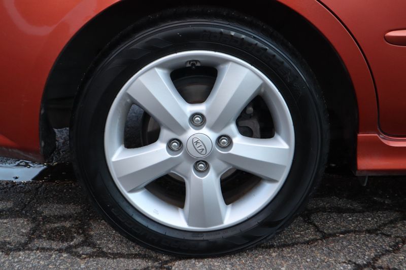 2009 kia store spectra hubcaps