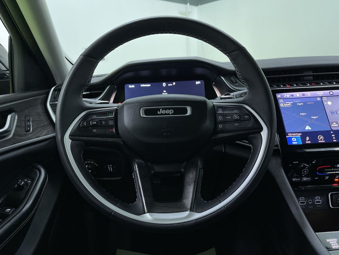 2023 Jeep Grand Cherokee Limited photo 18