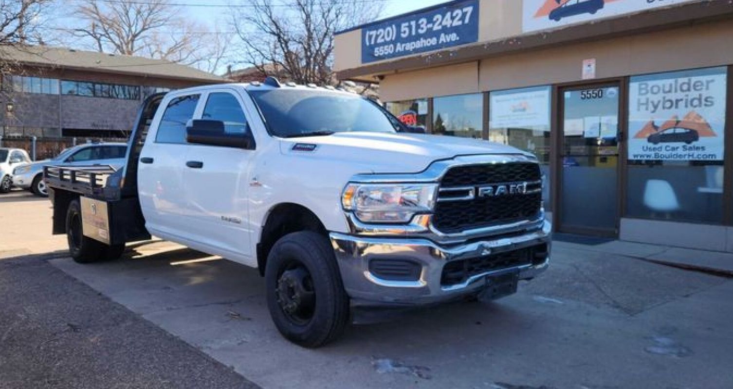 2022 RAM 3500 Chassis Tradesman Crew Cab DRW 4WD