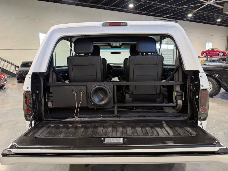 1992 Ford Bronco XLT, photo 13