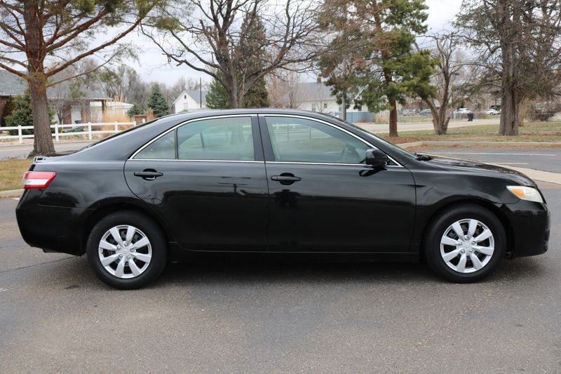 2010 Toyota Camry Photos