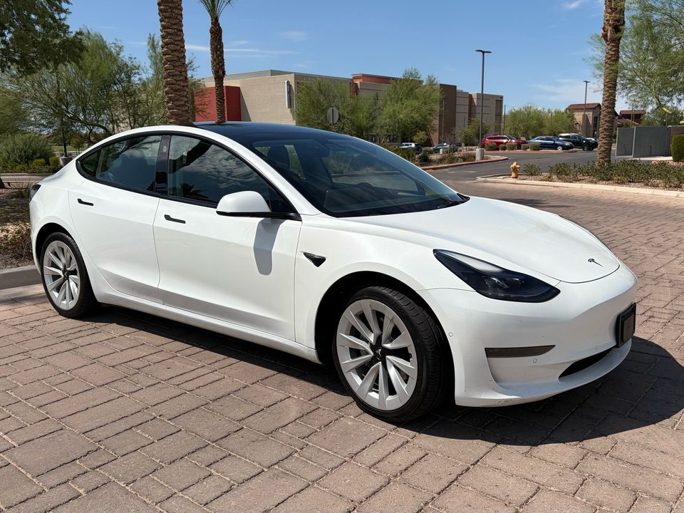2022 Tesla Model 3 Rear-Wheel Drive