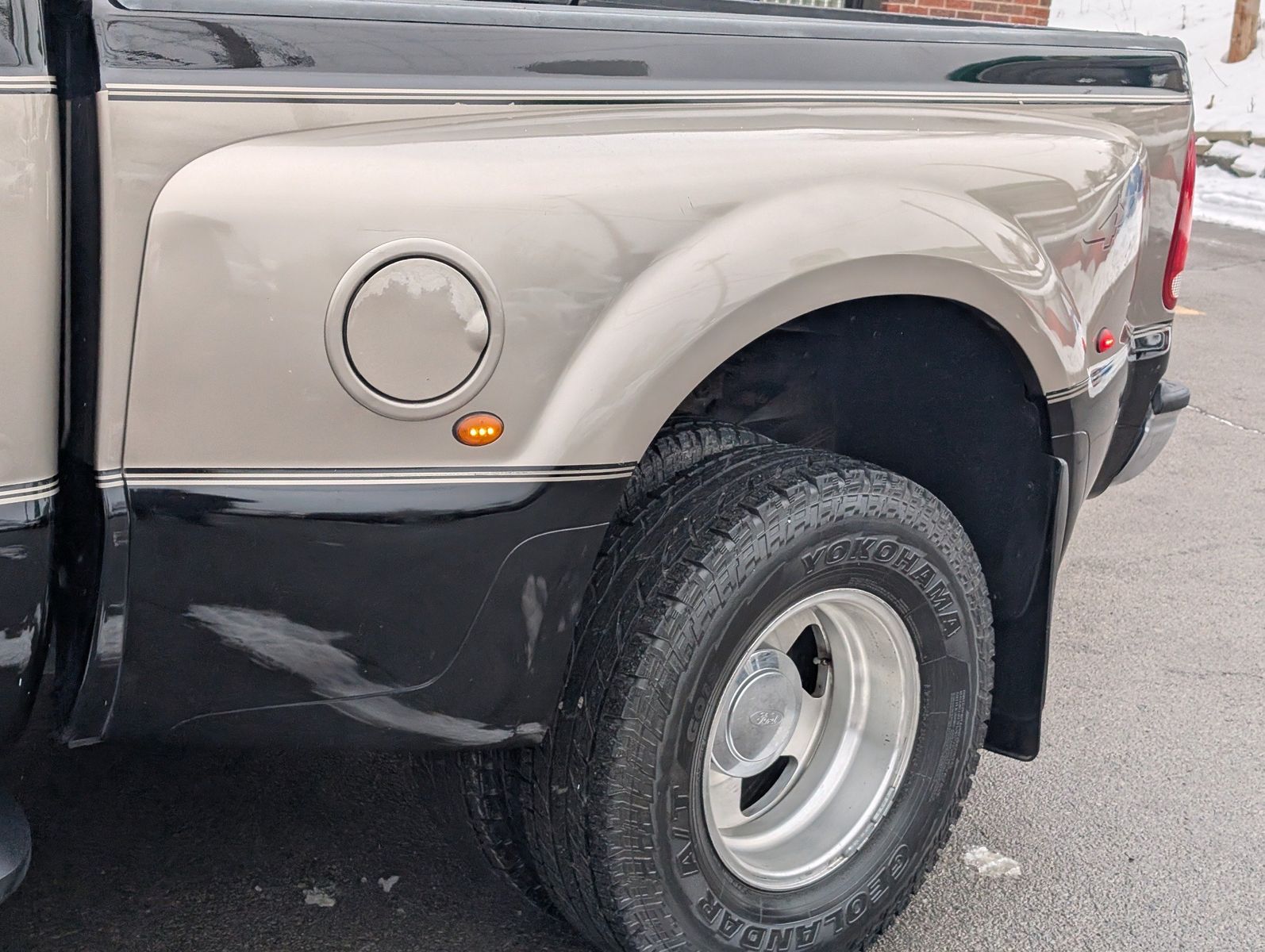 2004 Ford F-350 Super Duty 73