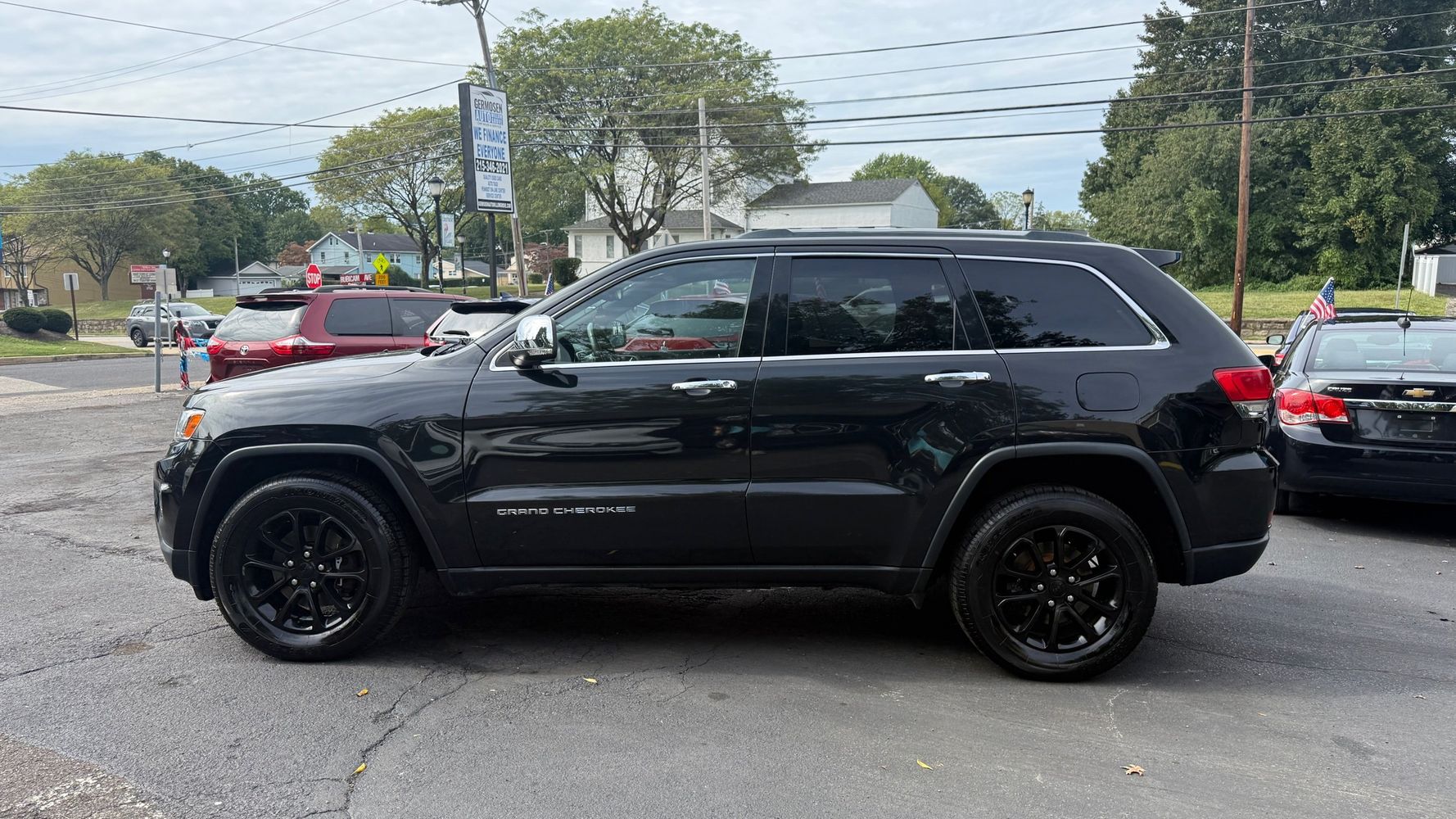 2014 Jeep Grand Cherokee Limited photo 2