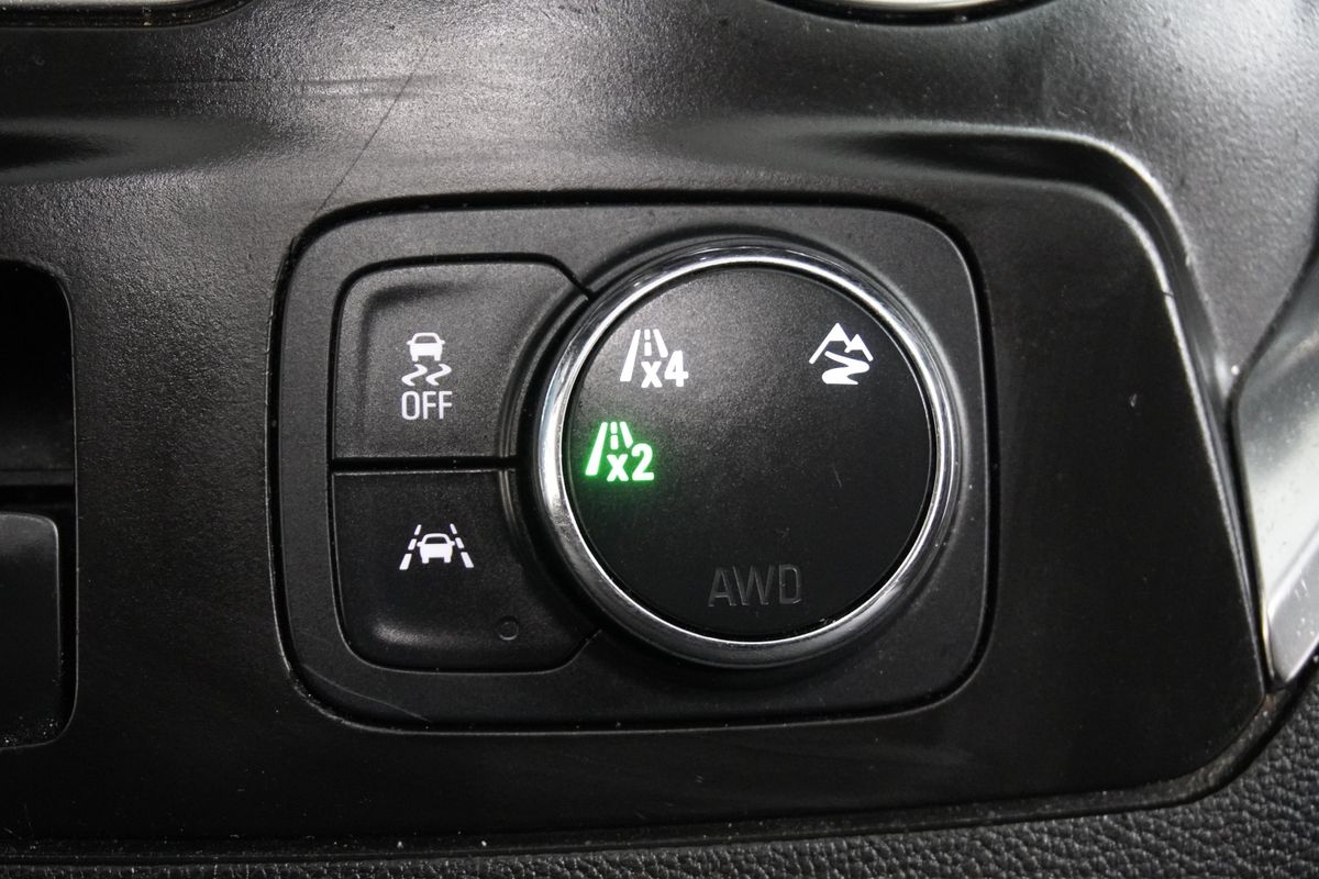 2020 Chevrolet Traverse AWD LT Cloth