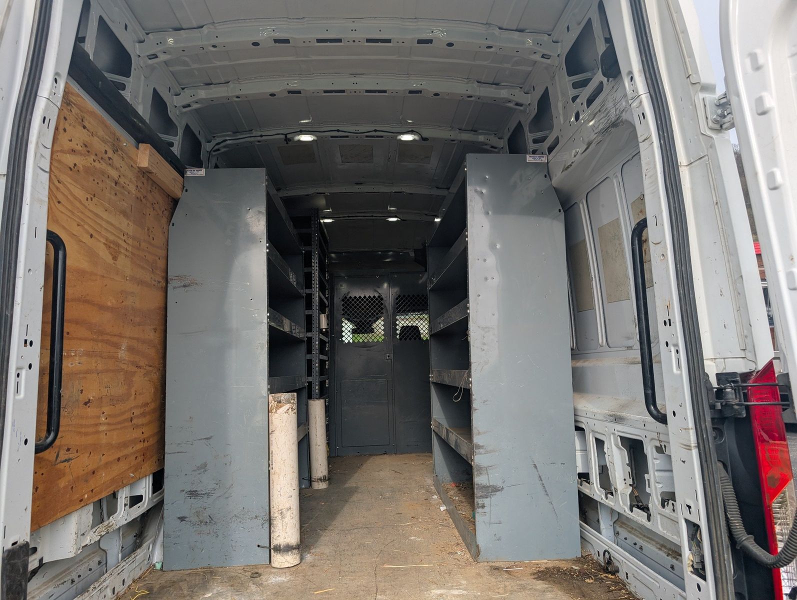 2018 Ford Transit-350 30