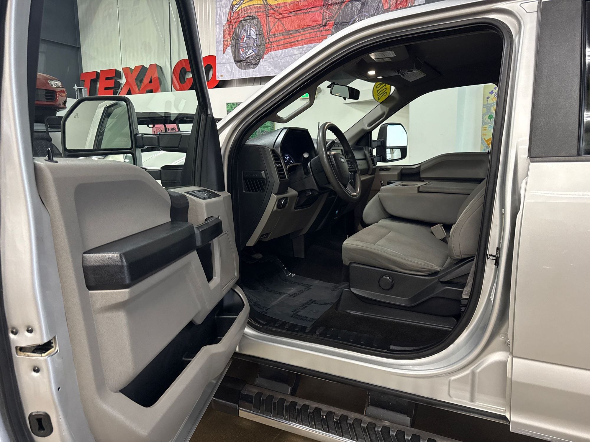 2018 Ford F-350 XL photo 4