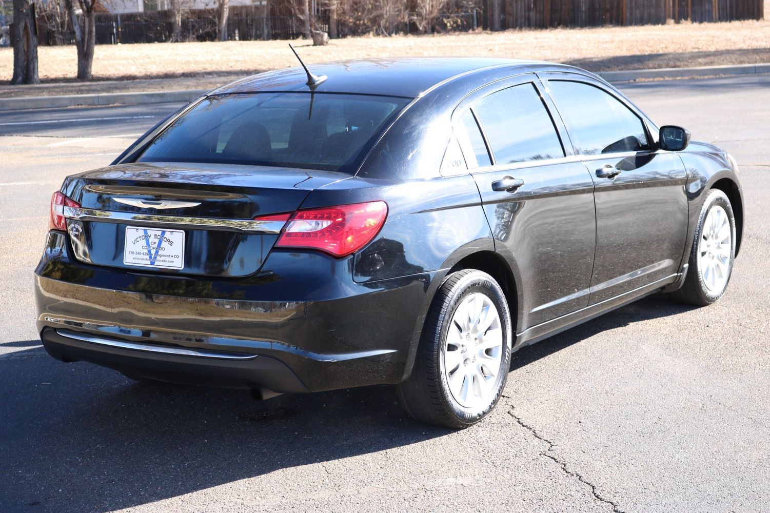 2013 Chrysler 200 LX | Victory Motors of Colorado