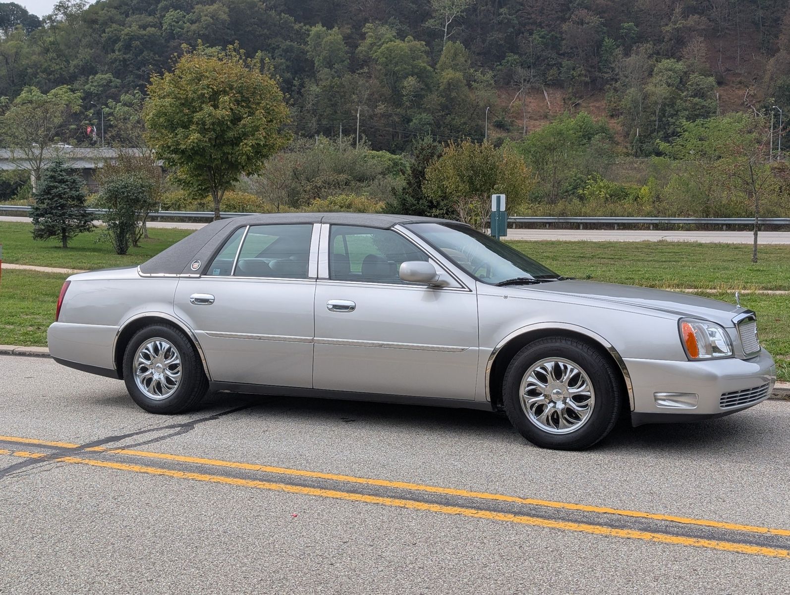 2005 Cadillac DeVille 5