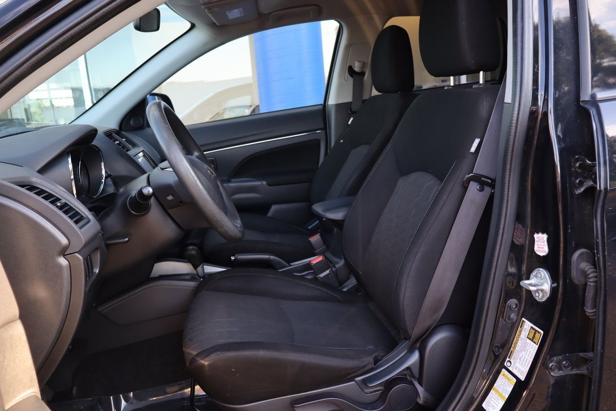 2020 Mitsubishi Outlander Sport SE